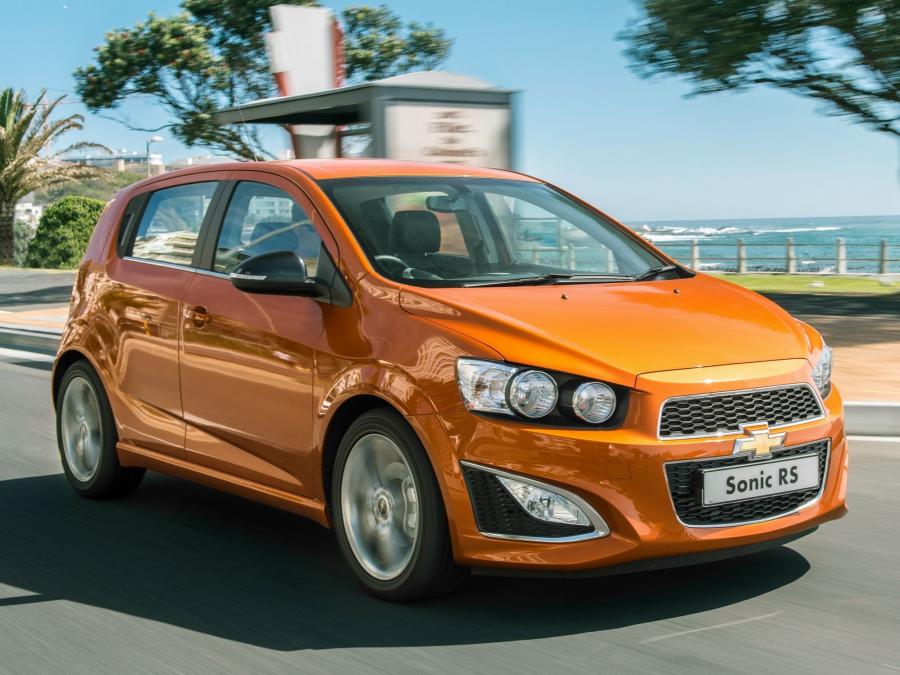  Chevrolet Sonic RS 2013 года  (ZA) (фото 5 из 13)